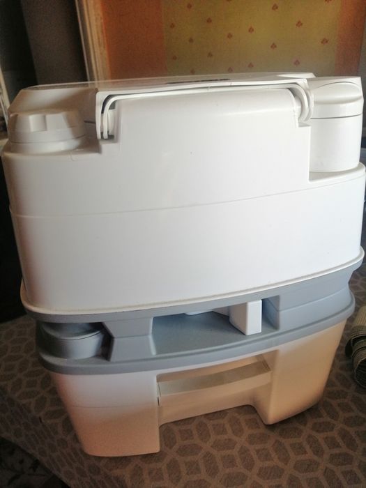 Мобилна химическа тоалетна THETFORD 365 Luxe