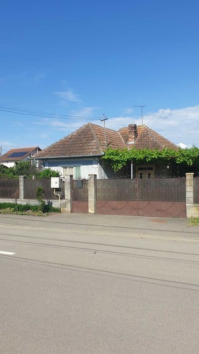Casa de vanzare in Turda,zona Poiana,92 mp,teren 1033 mp.