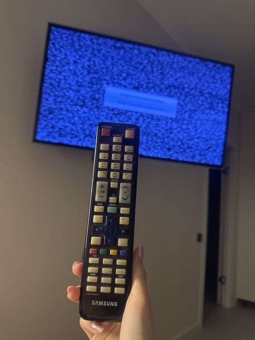 Телевизор Samsung 40” Smart TV Full HD