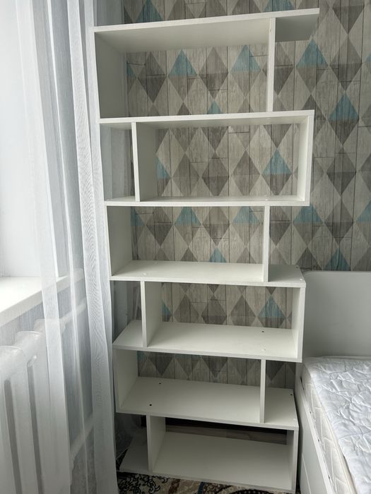 Продам стелаж  для игрушек что угодно можно поставить