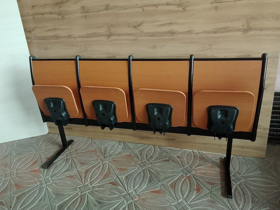 Kutish zallari uchun skamekalar . скамейка