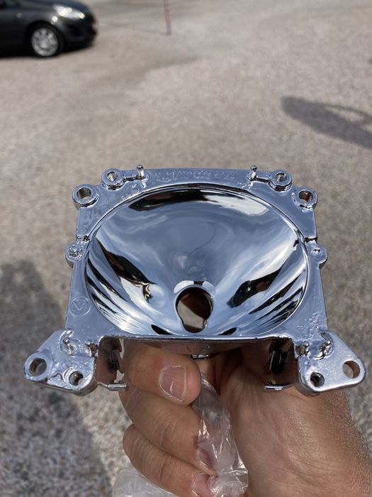 Никелиране галванизация рециклиране на рефлектори за фарове.