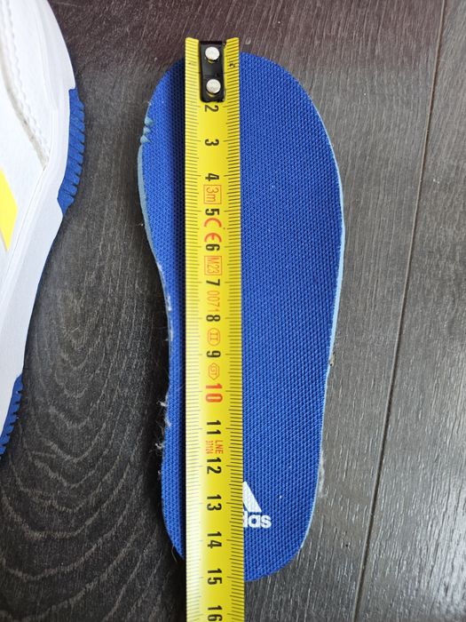 Маратонки Adidas 24 номер