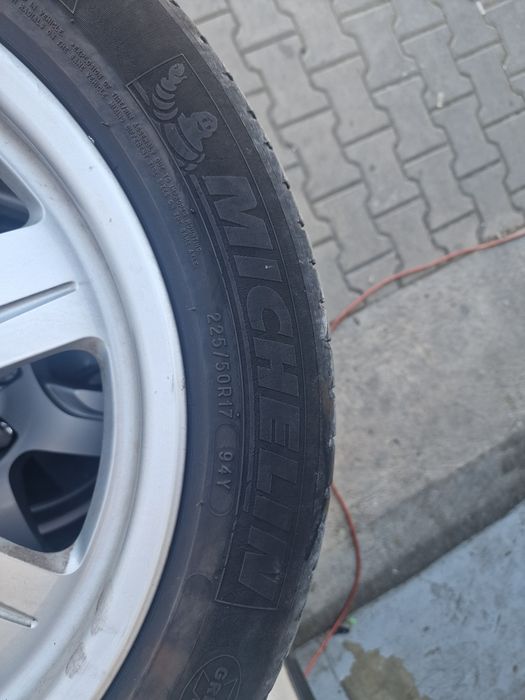 Гуми с Джанти за Audi A5,A6 225/50 R17 Michelin 2016 dot
