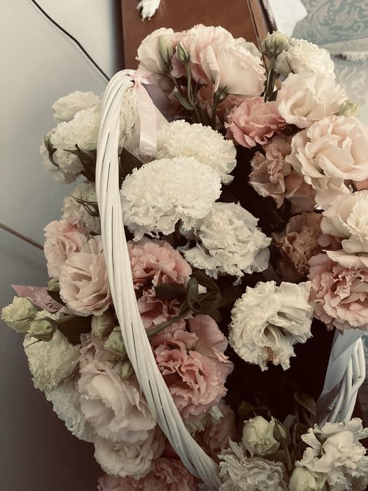 очень красивая букет с корзиной