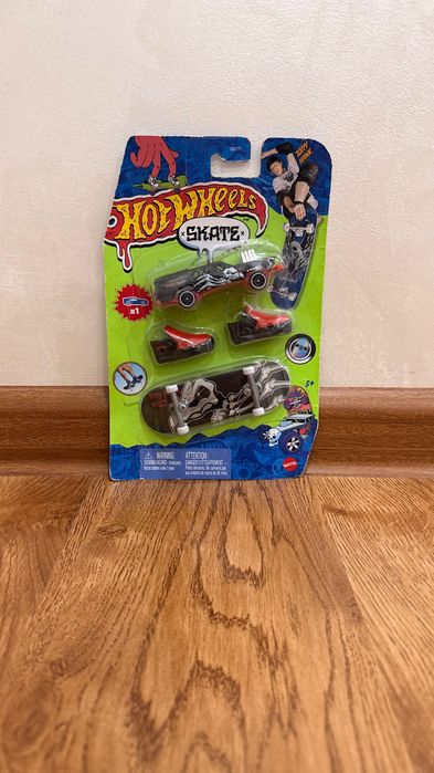 Hotwheels skate Tony Hawk