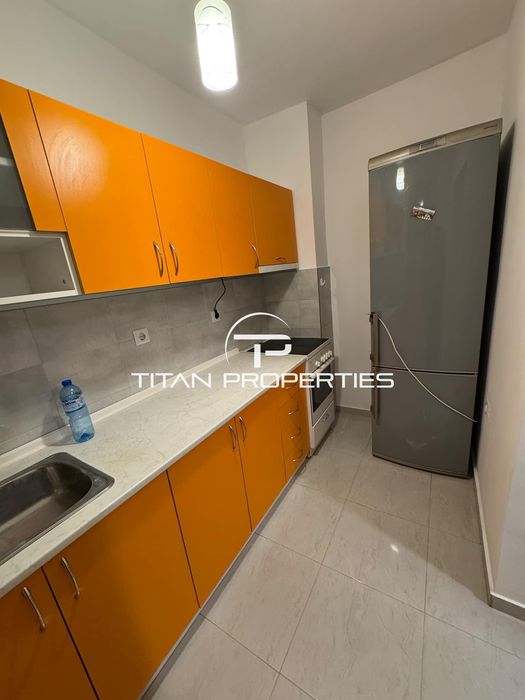 Дава се под наем Тристаен апартамент в Пловдив, Център - 90 кв.м за 350 € - Снимка #1