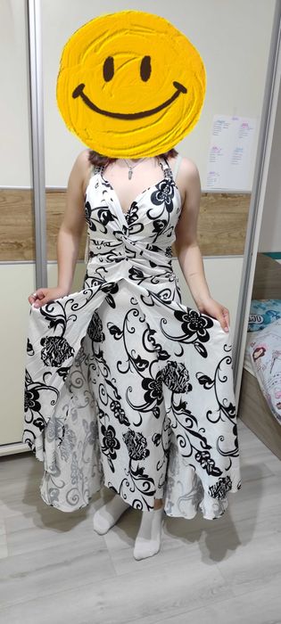 Абитуриентски рокли