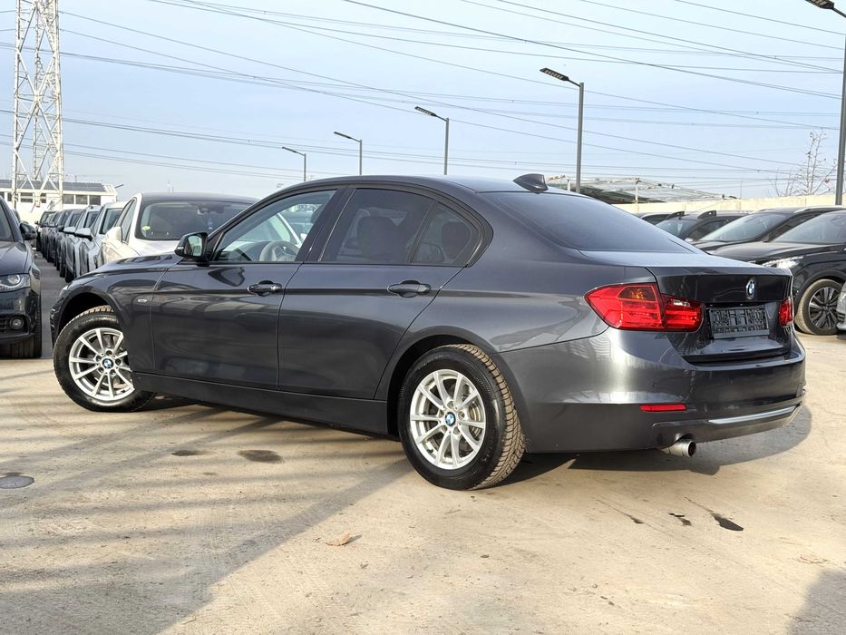 BMW 320d F30 184cp/Garantie/HarmanKardon/HeadUp/RateAuto/Avans 0