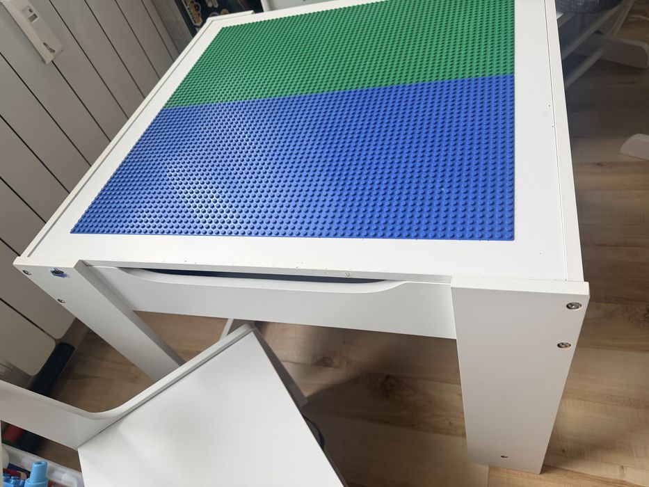 Детска масичка със столове