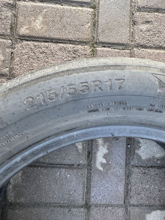 Продам шины 215/55/R17