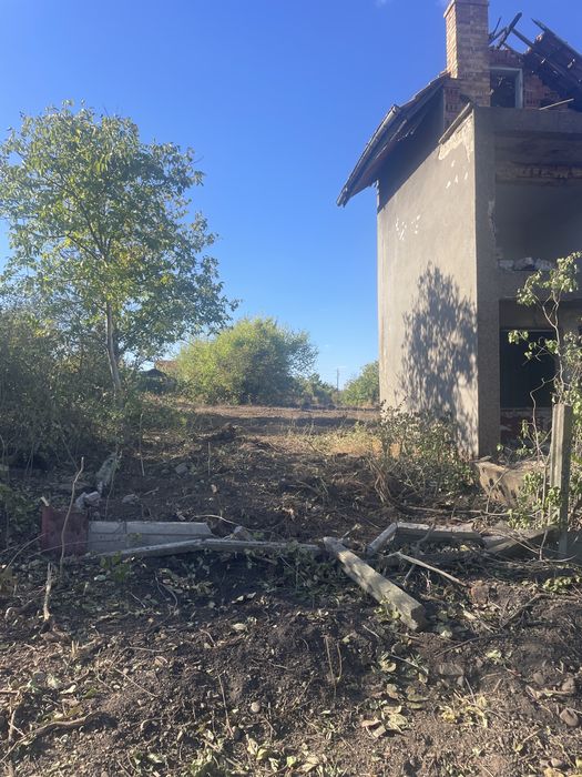 Парцел 1189кв.м с посройка в Плевен,м.Табак.чешма 56722. 723. 1138