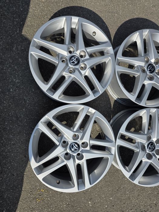 17цола Toyota 5x114,3 Тойота 4бр Оригинални