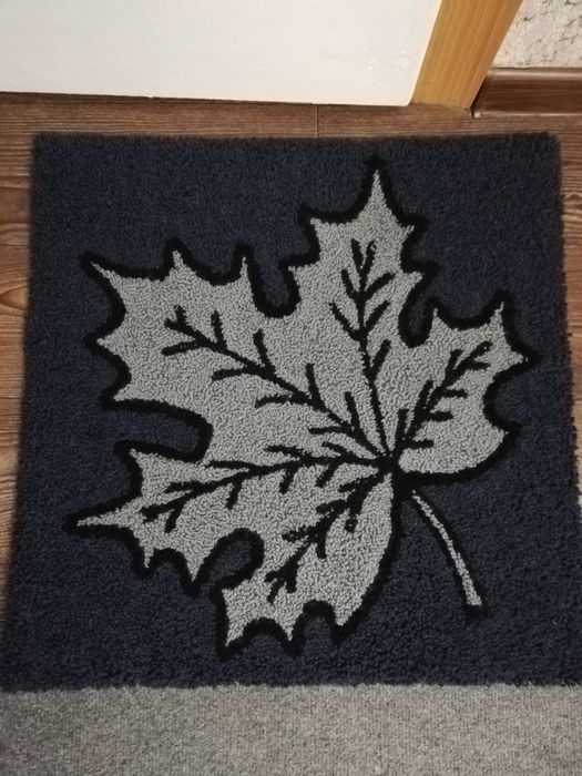 Коврик ручной работы