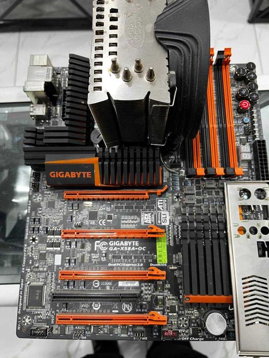 3 материнские платы с процессорами