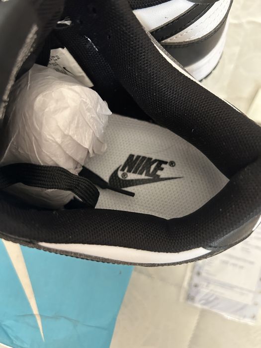 Продам кроссовки Nike