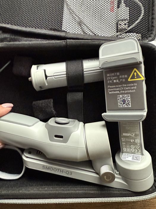 Zhiyun Tech Smooth Q3 Combo Stabilizator Gimbal pentru Smartphone