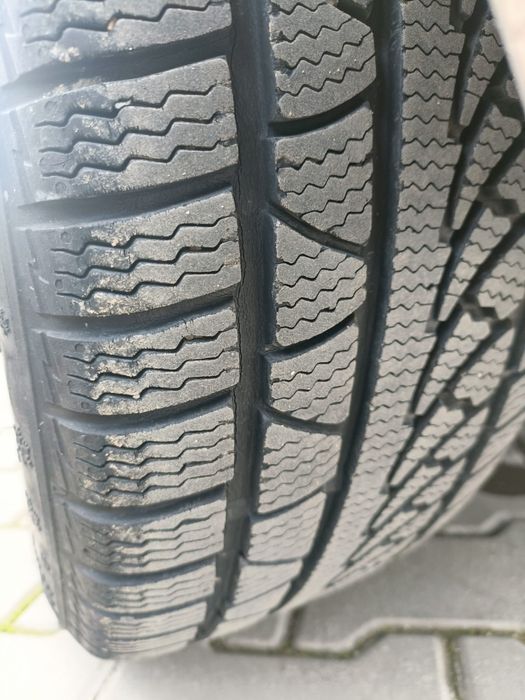 Anvelope iarna petlas 205/55/16