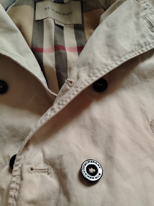 Тренч малышке Burberry. И пальто