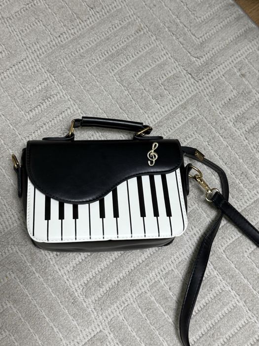 женская сумочка с принтом