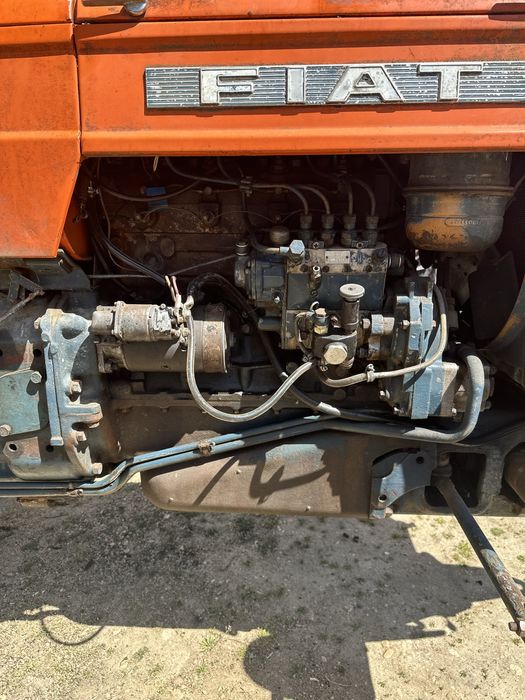 Vand Tractor Fiat 415 + un set de roti legumicole