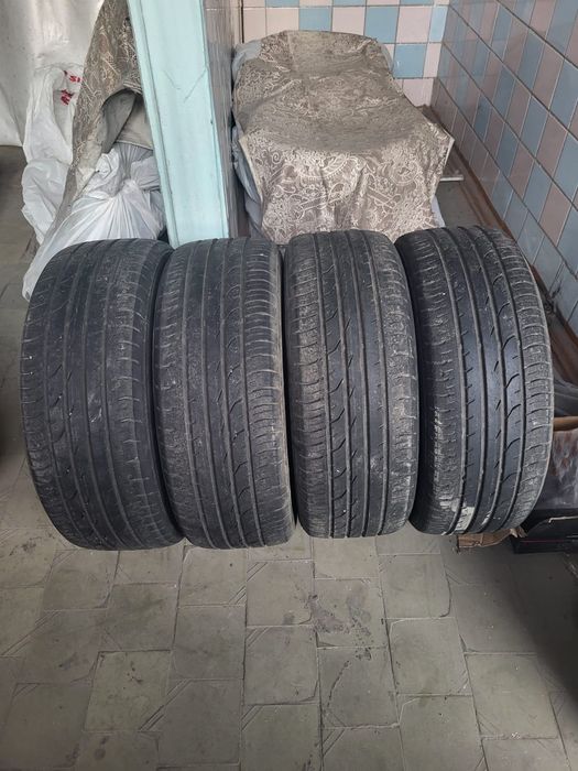 Продам  летние шины Continental  215/55/17