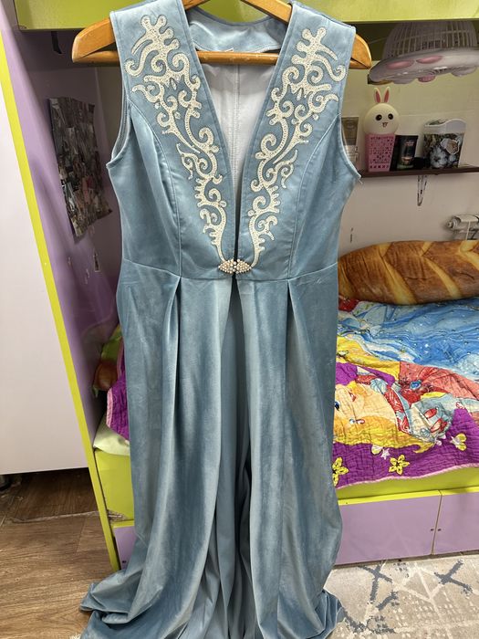 Продам национальные костюмы