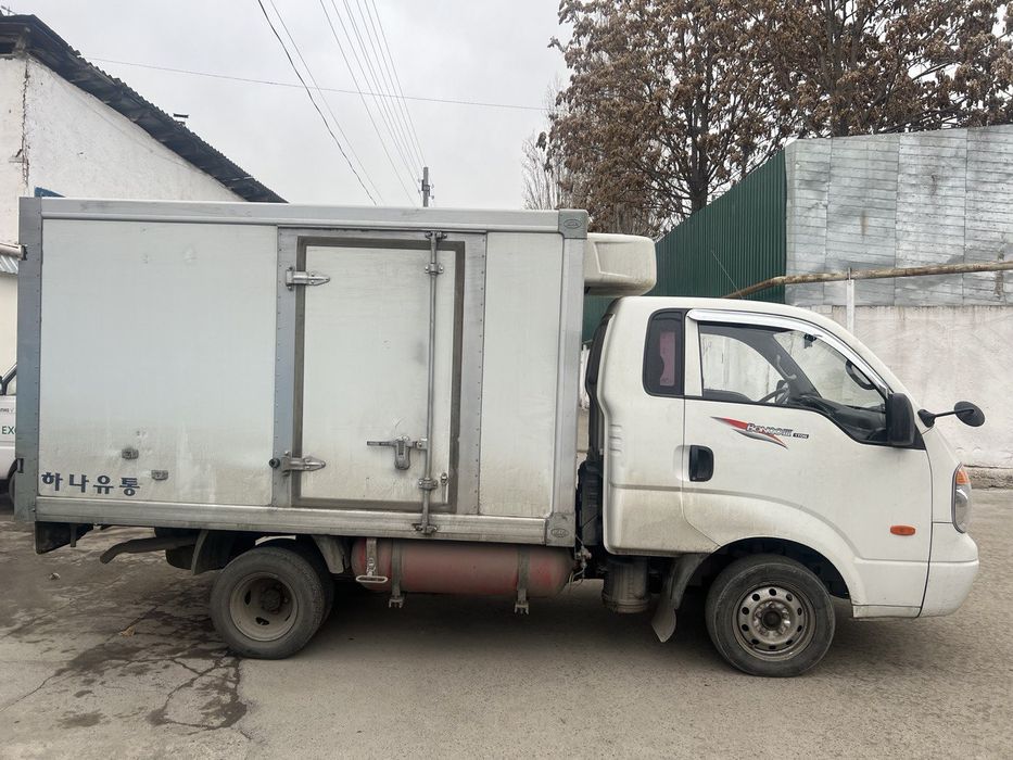 Kia 2011 bongo zor sastayanada