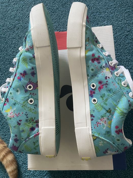 Guess 37 Le coq sportif 39