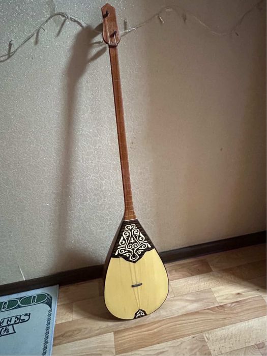 продам домбру.