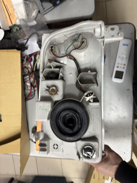 Фарове Suzuki Grand Vitara 1998-2005