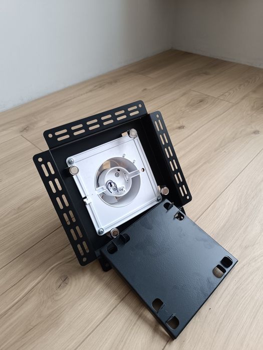 Встроенная вытяжка в санузел, вентилятор