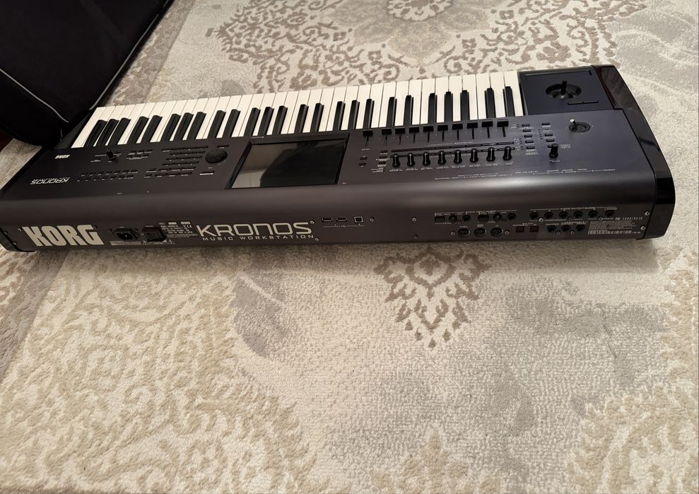 Korg kronos 1 61