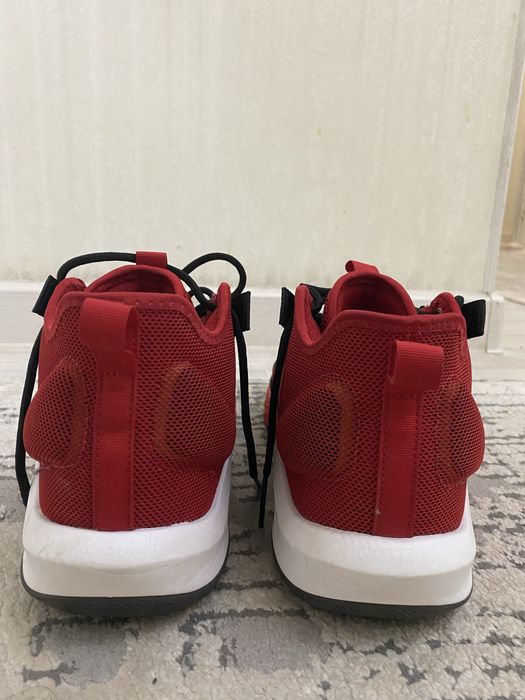 Кроссовки адидас для разных спорт