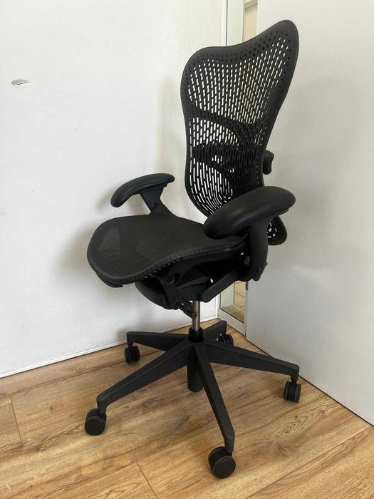 Refurbished Herman Miller Mirra 2 Graphite