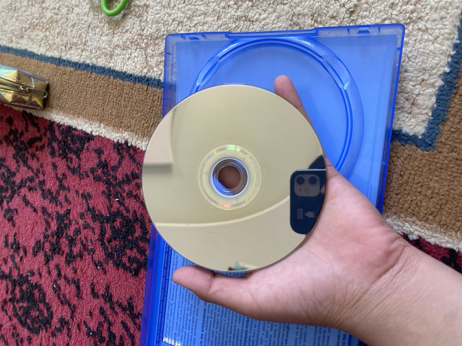 Продам 2 диски для Sony Playstation 4