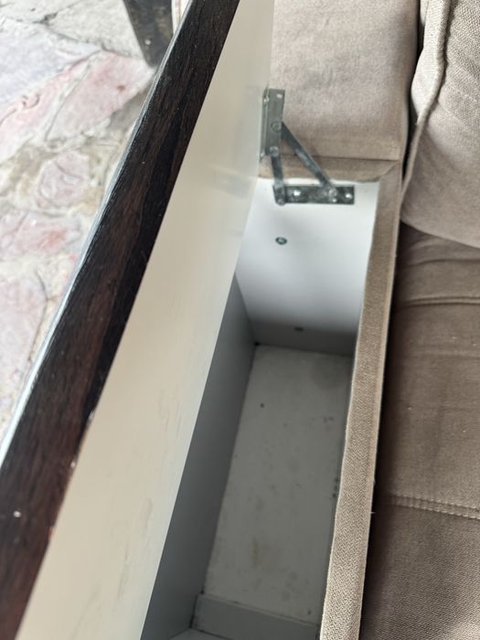 Срочно продам диван