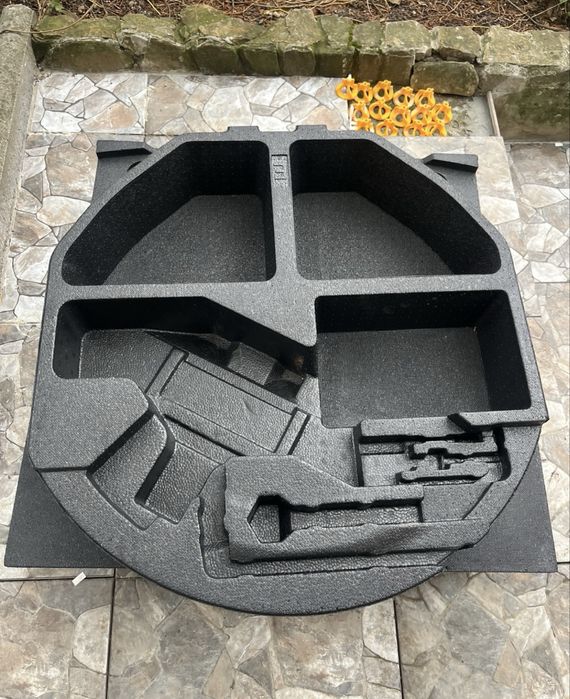 Кори за под багажник Subaru Legacy 2009–2014 – оригинални!