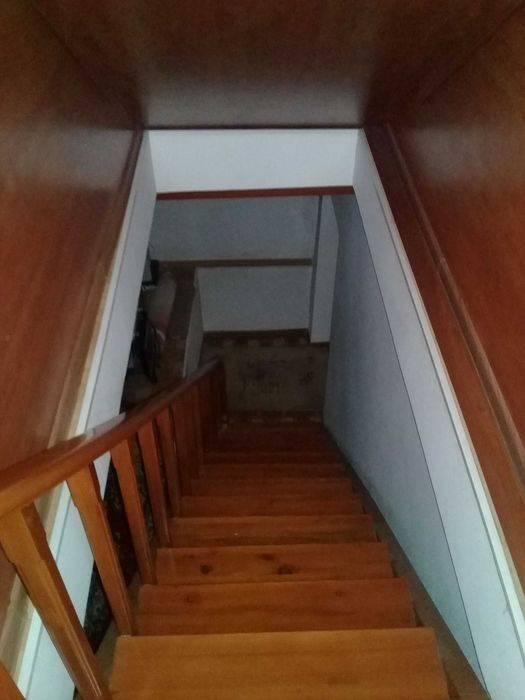 Продам дом трех уровневый