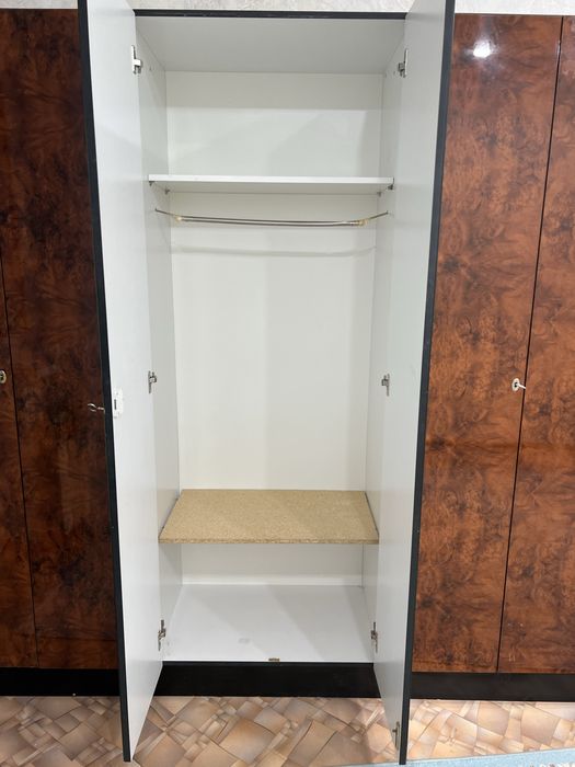 Продам шкаф недорого