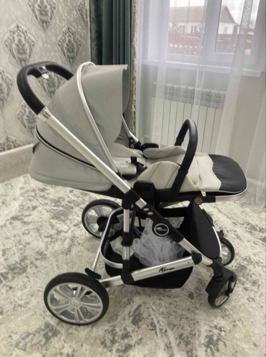 продам детскую коляску