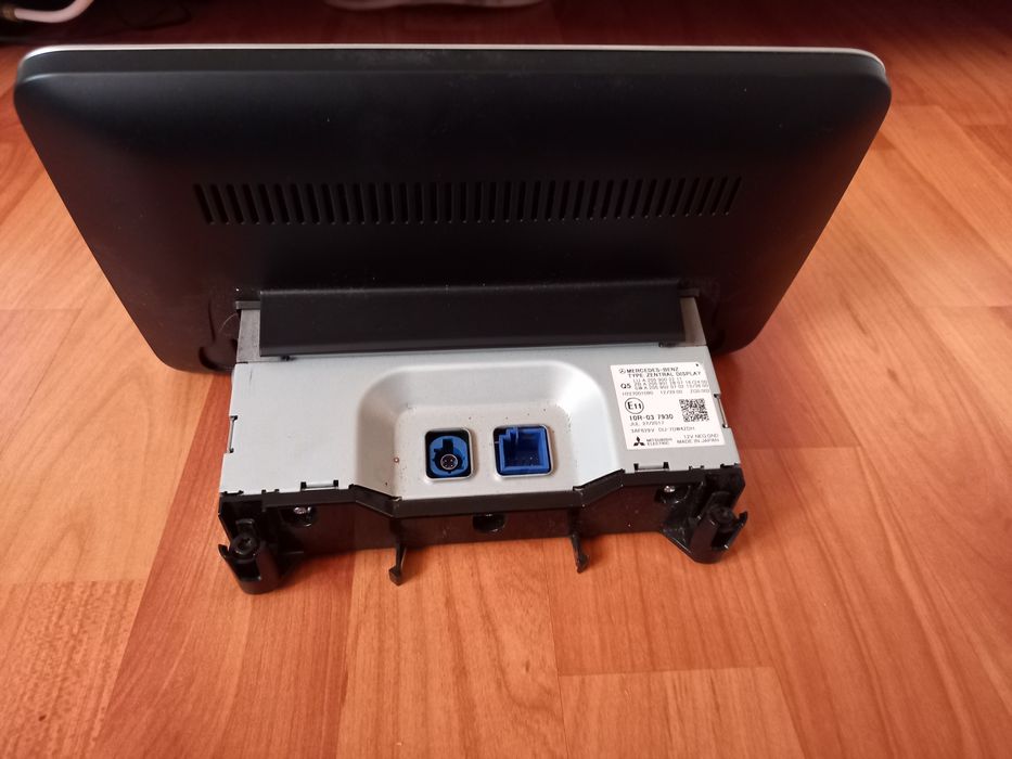 Vand display navigație  Mercedes w205  24,5 cm x 14 cm