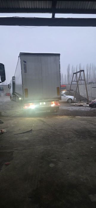 Полуприцеп  Шмитз 2015