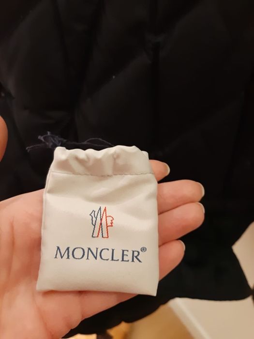 Geaca Moncler originală două fețe mărimea 4(XL)