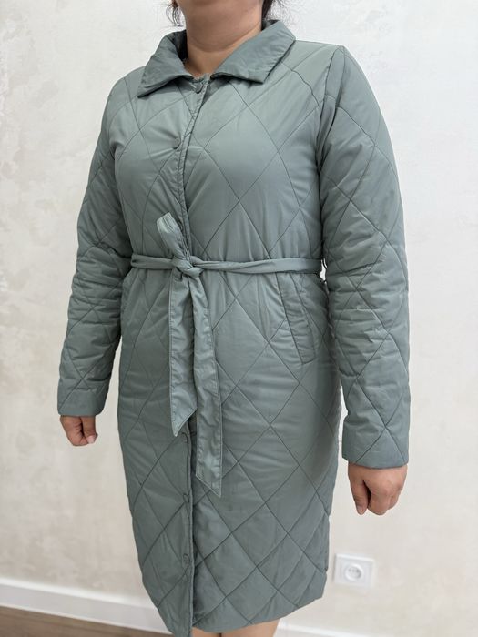 Продам Плащи платья