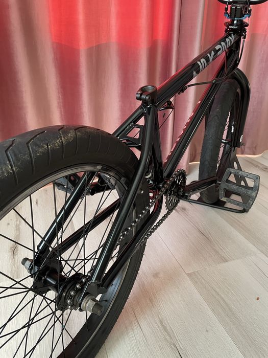 Bicicleta BMX Kink Launch 2022 Verde-Negru
