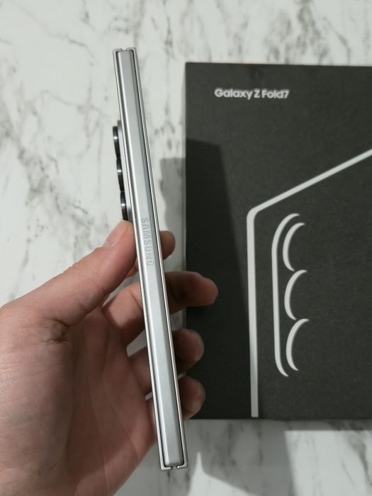 Vand/schimb Samsung Z Fold7 256gb