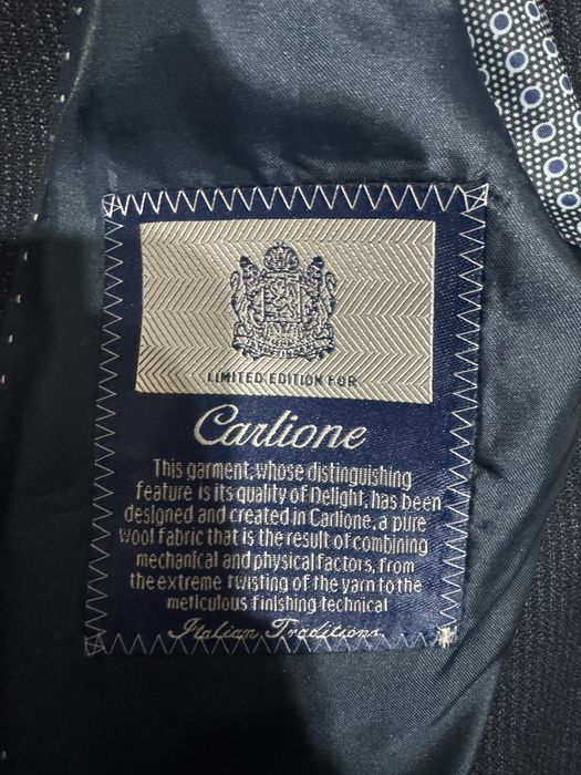 Продам классический костюм