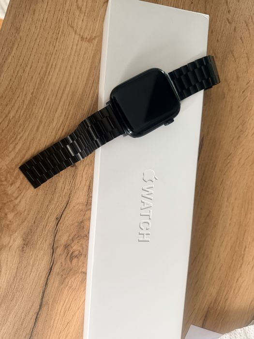Apple Watch Series 8, 45 mm. Stare f buna.