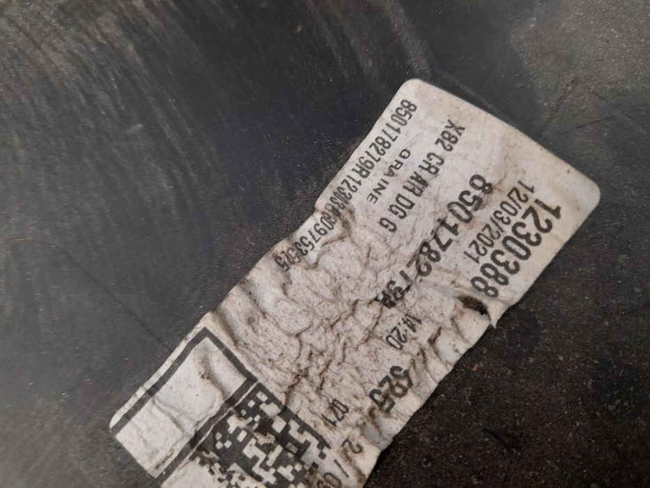 Броня задна лява  рено  трафик виваро  ляв